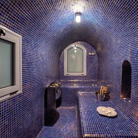 Finika Santorini Villa Mesaria