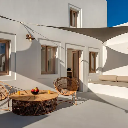 Finika Santorini * Μεσαριά