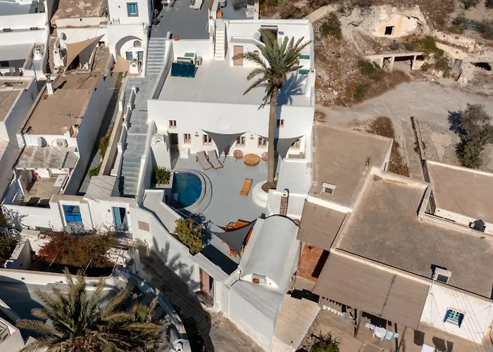 Finika Santorini Mesaria