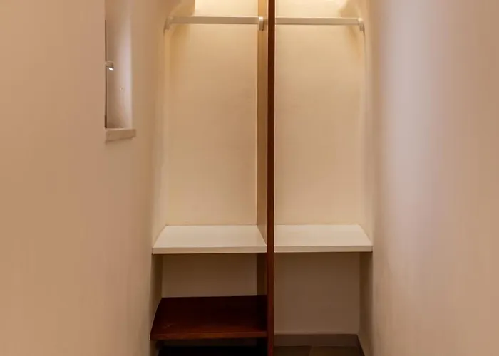 Finika Santorini Villa Mesaria