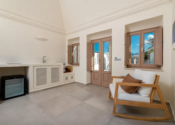 Villa Finika Santorini *
