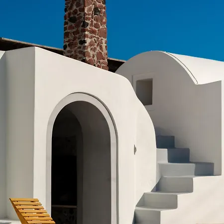 Finika Santorini Mesariá