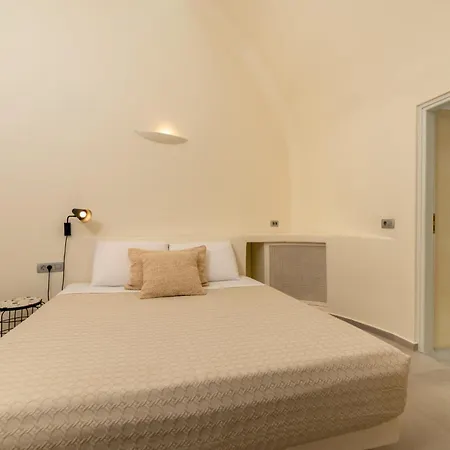 Finika Santorini * Mesariá